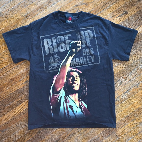 Bob Marley “Rise Up” Big Graphic Shirt Size M - Picture 1 of 7